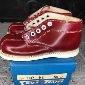 Vintage Foot Traits Boys Ruggies Size 6 1/2 C